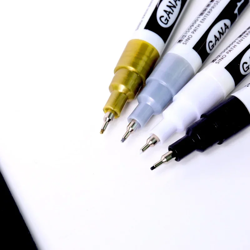 Illustration Marker Set - 4 قطعة/المجموعة/مجموعة أقلام تحديد الطلاء الدائم